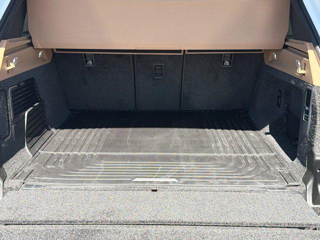 new 2026 Land Rover Range Rover car, priced at $160,105