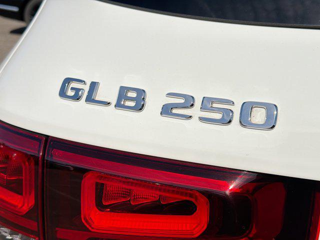 used 2021 Mercedes-Benz GLB 250 car, priced at $21,380