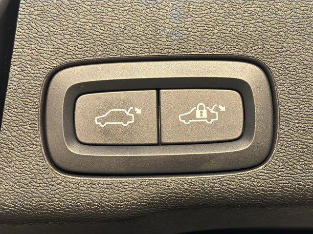 used 2025 Volvo XC60 car, priced at $42,998