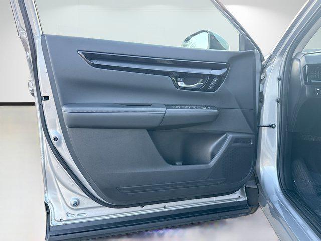 used 2024 Honda CR-V car, priced at $30,319