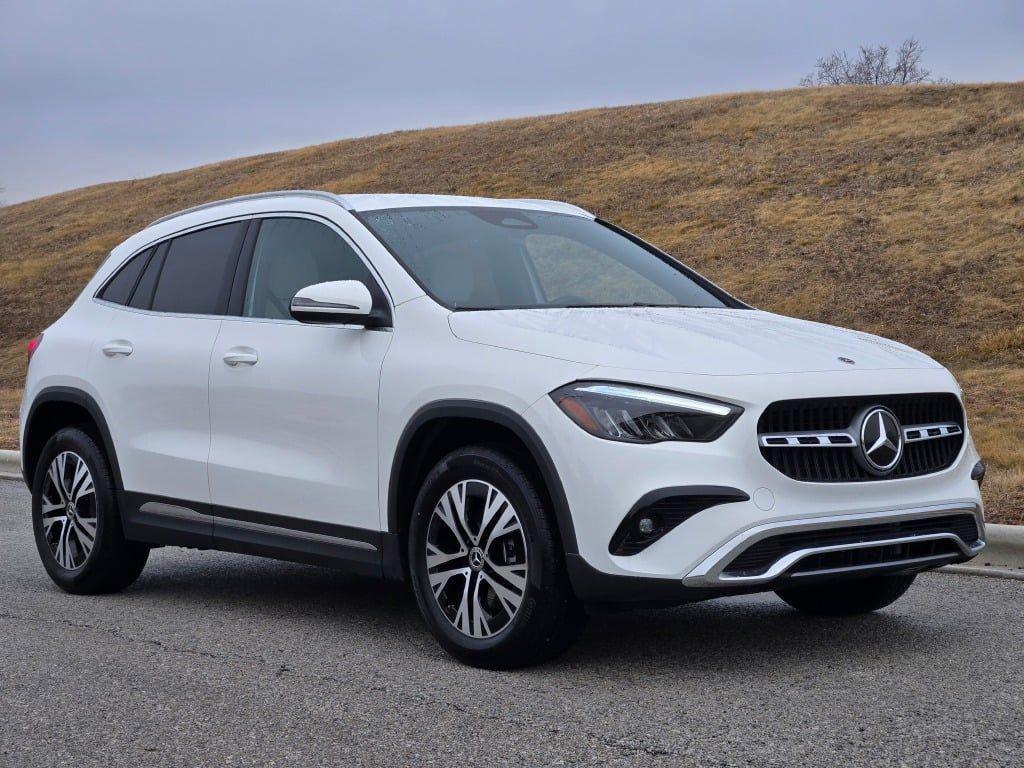 used 2025 Mercedes-Benz GLA 250 car, priced at $37,867