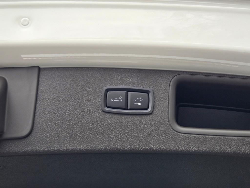 new 2026 Porsche Macan car, priced at $79,800