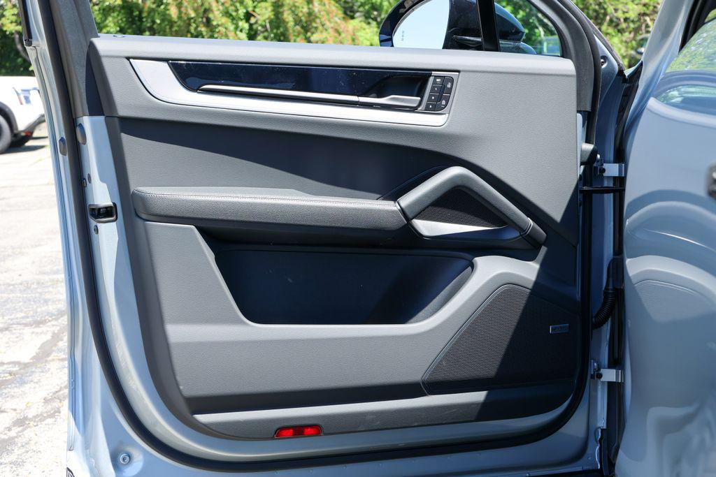 new 2026 Porsche Cayenne car, priced at $114,687