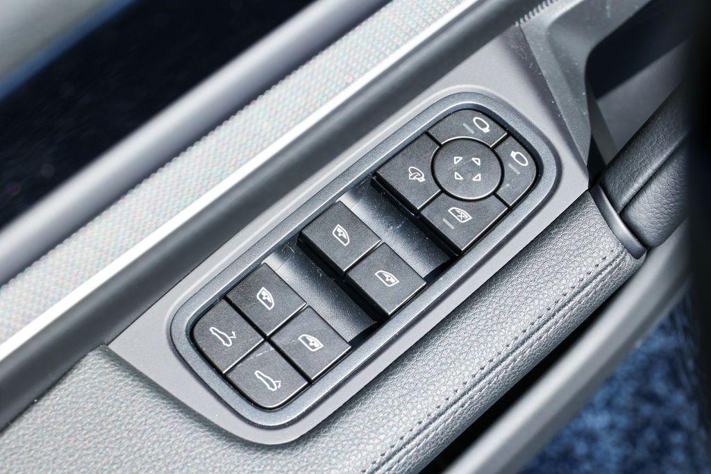 new 2026 Porsche Cayenne car, priced at $114,687