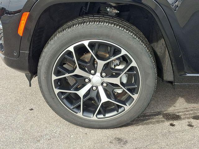 used 2023 Jeep Grand Cherokee car, priced at $47,995