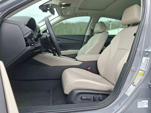 used 2025 Honda Accord Hybrid car, priced at $31,203