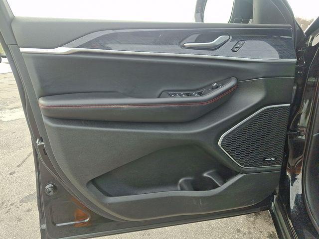 used 2022 Jeep Grand Cherokee car, priced at $32,500