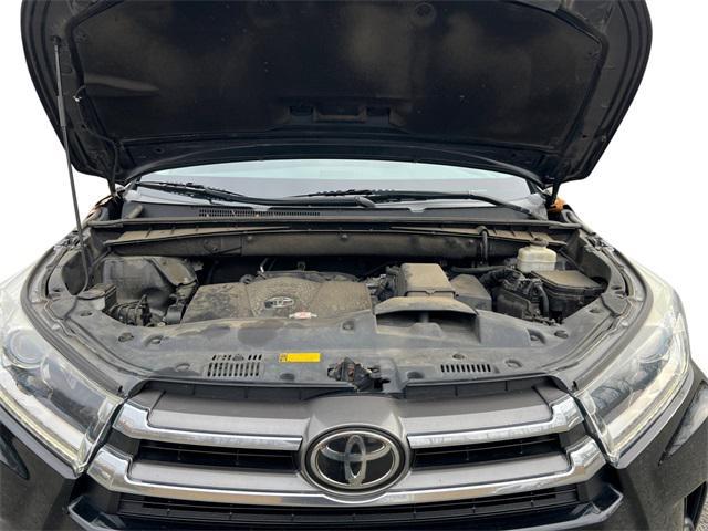 used 2018 Toyota Highlander car, priced at $15,998