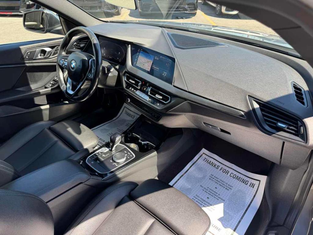 BMW 2 Series view 32