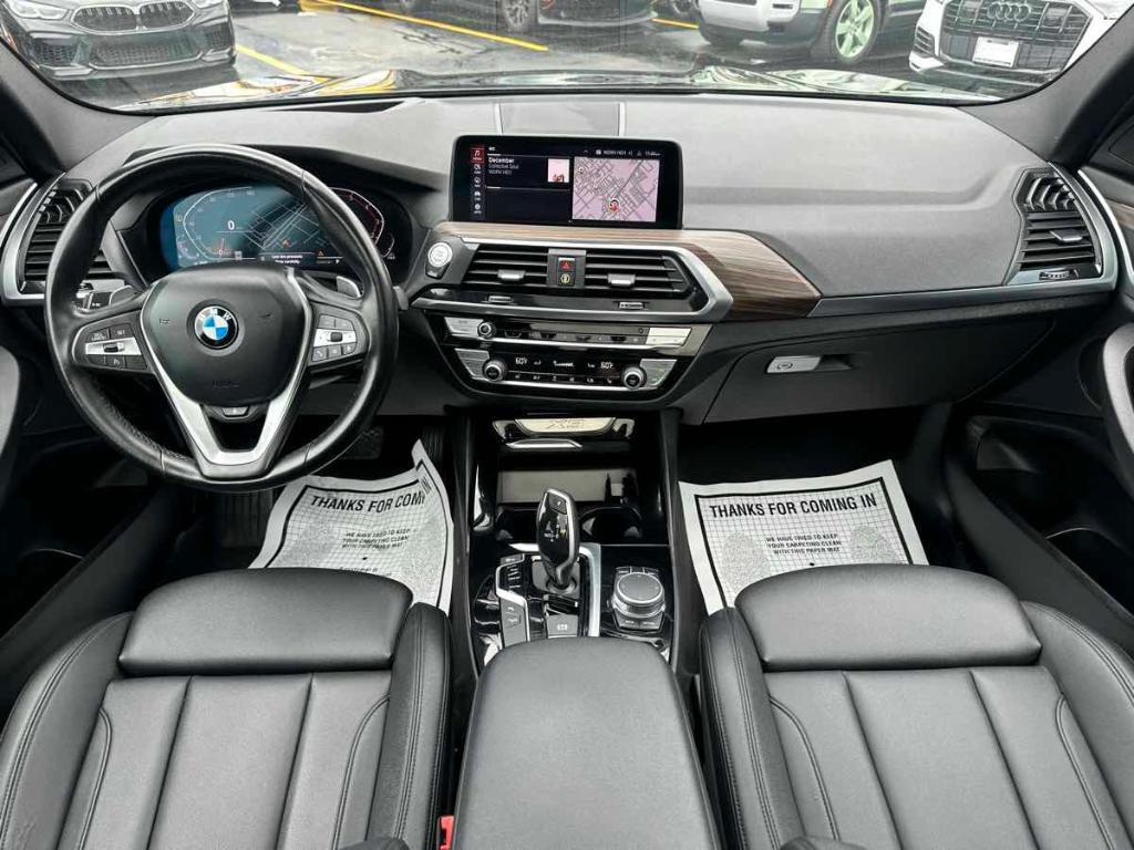 BMW X3 view 18
