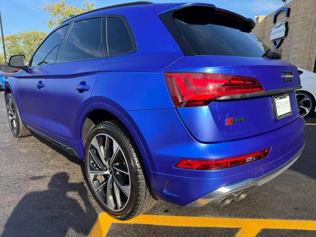 Audi SQ5 view 7
