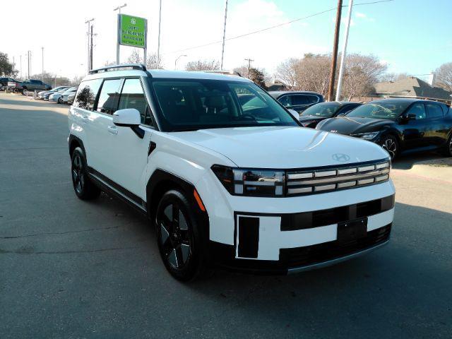 used 2025 Hyundai Santa Fe car, priced at $29,999