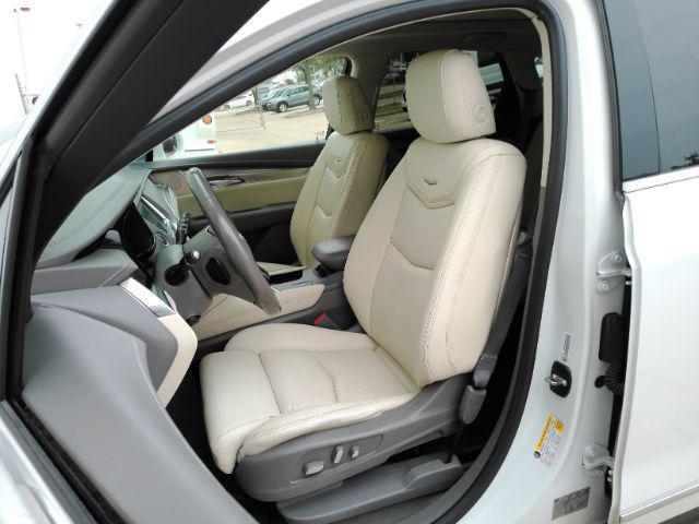 used 2017 Cadillac XT5 car, priced at $16,499