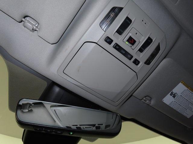 used 2021 Toyota Highlander car, priced at $28,925