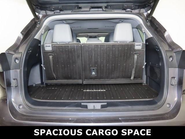 used 2021 Toyota Highlander car, priced at $28,925