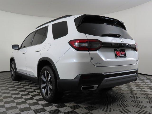 used 2025 Honda Pilot car, priced at $48,554