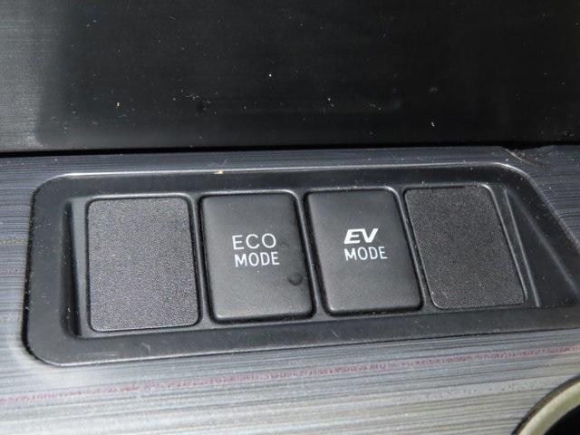 used 2012 Toyota Camry Hybrid car, priced at $6,403