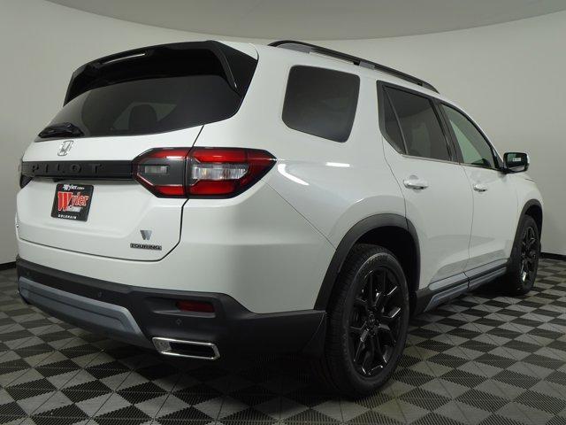 new 2025 Honda Pilot car, priced at $49,391