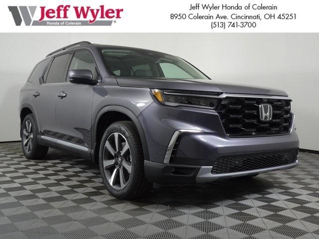 new 2025 Honda Pilot car, priced at $54,575