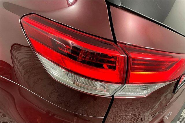 used 2019 Toyota Highlander car, priced at $22,634