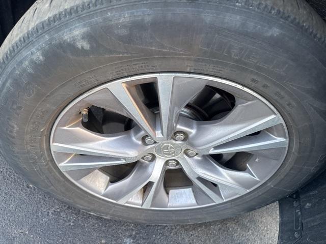 used 2015 Toyota Highlander car, priced at $17,406