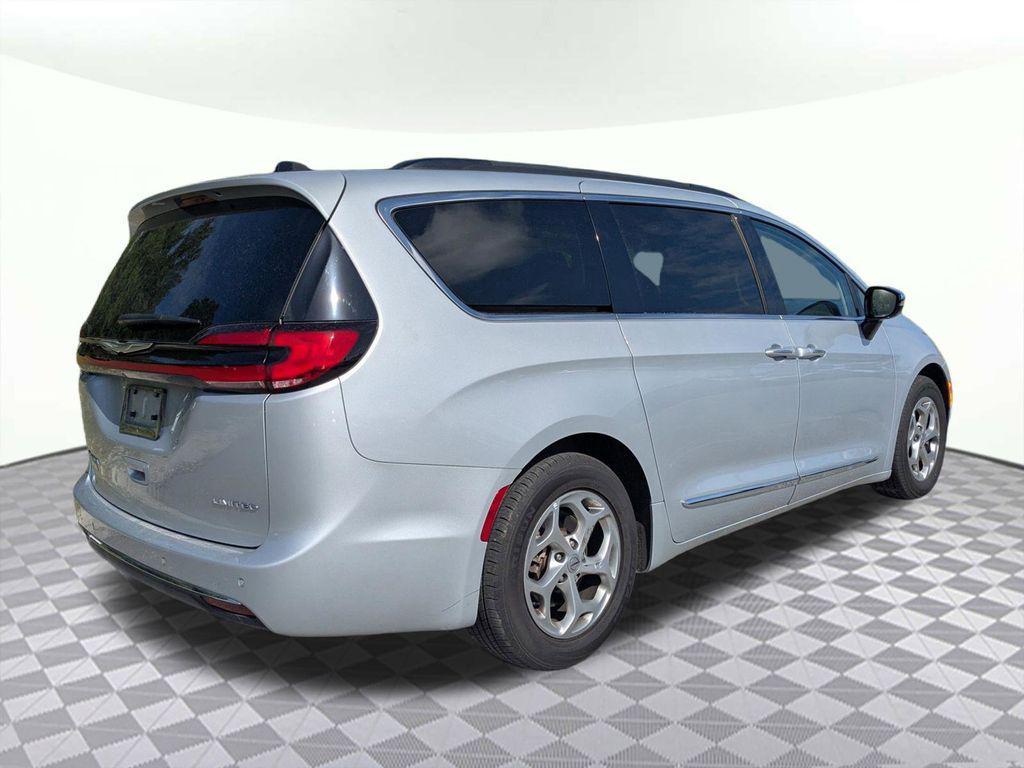 used 2023 Chrysler Pacifica car, priced at $23,798