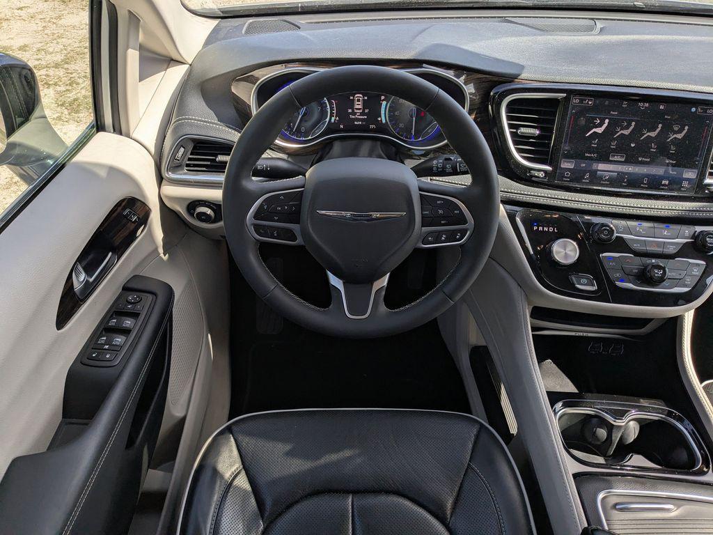 used 2023 Chrysler Pacifica car, priced at $23,798