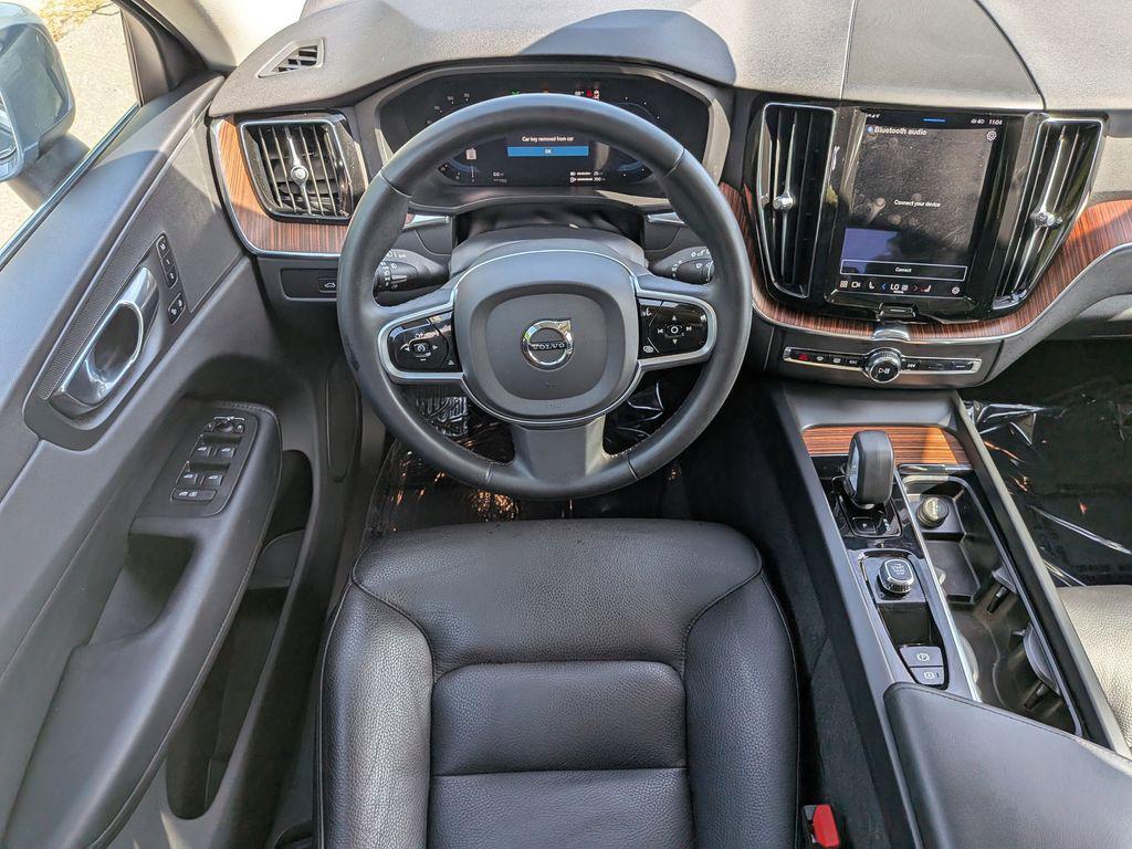 used 2023 Volvo XC60 Recharge Plug-In Hybrid car, priced at $31,400