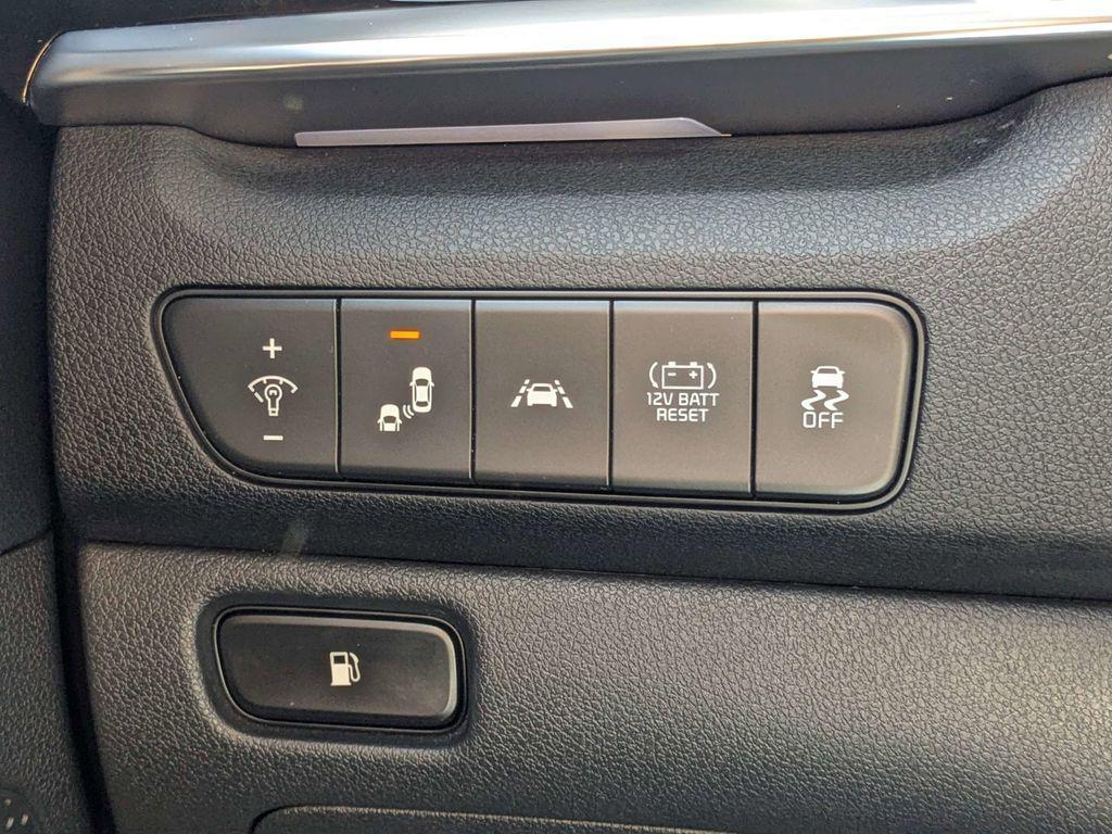 used 2022 Kia Niro car, priced at $20,152