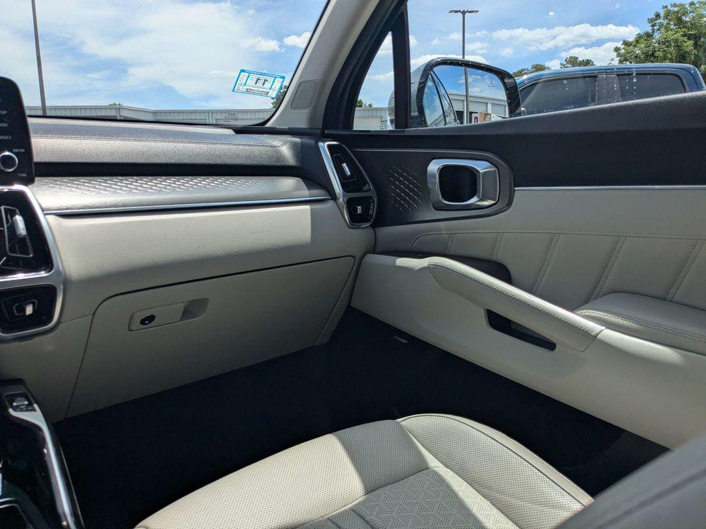 used 2023 Kia Sorento Hybrid car, priced at $29,485