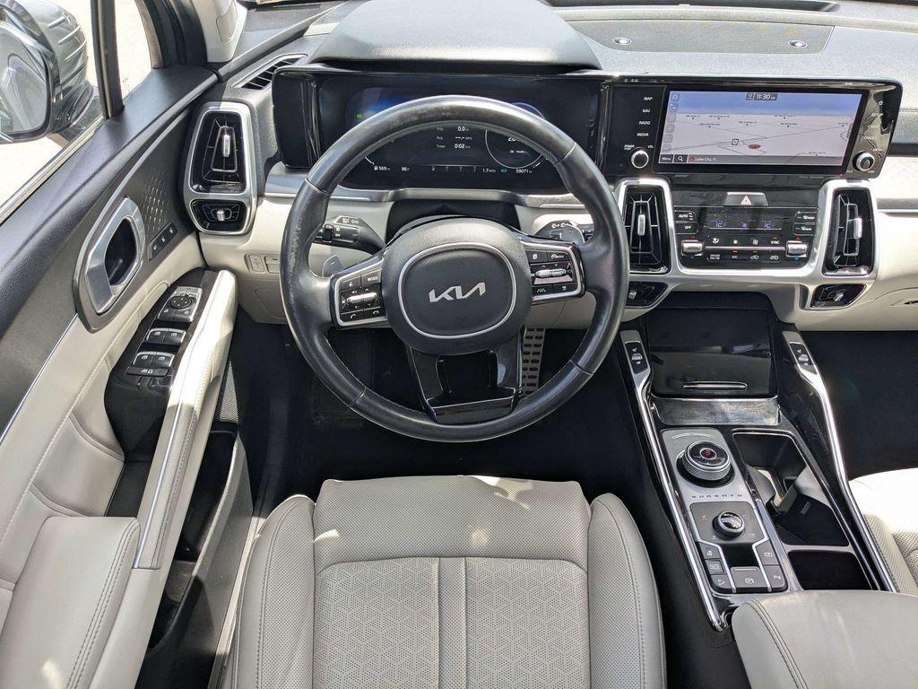 used 2023 Kia Sorento Hybrid car, priced at $29,485