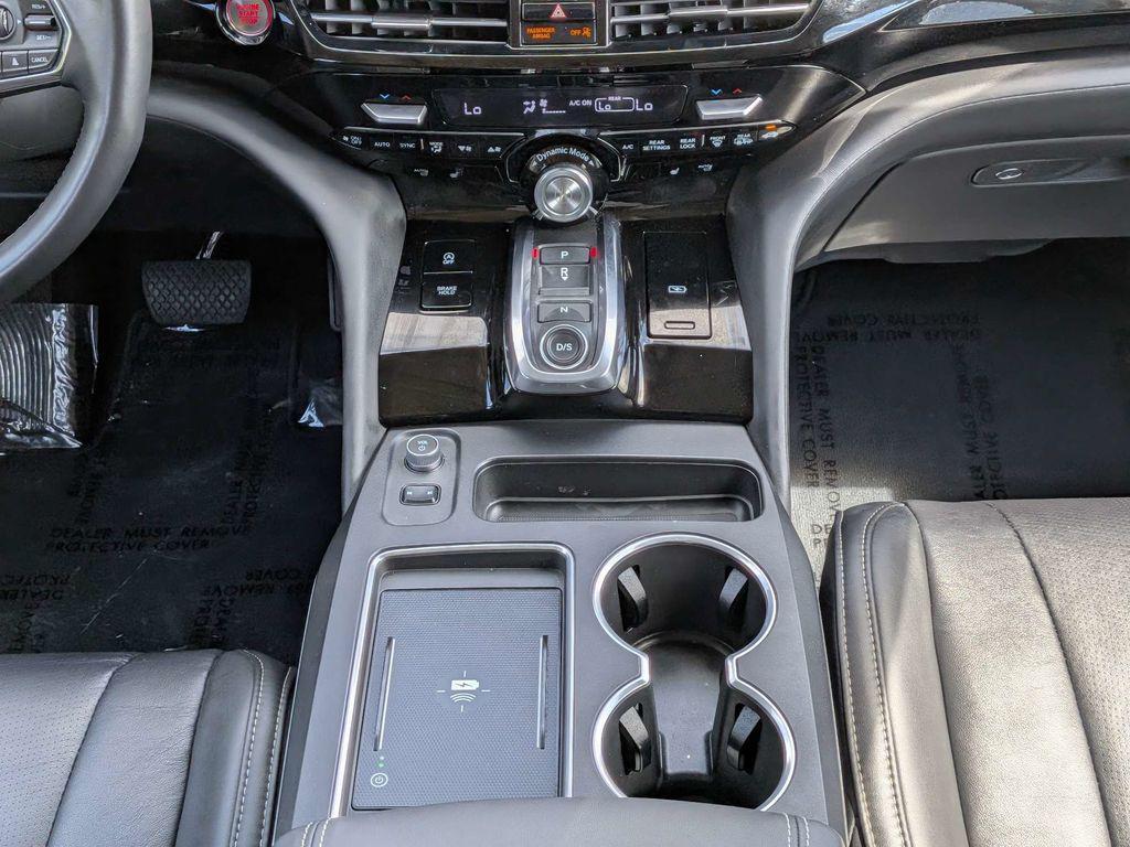 used 2025 Acura MDX car, priced at $43,230