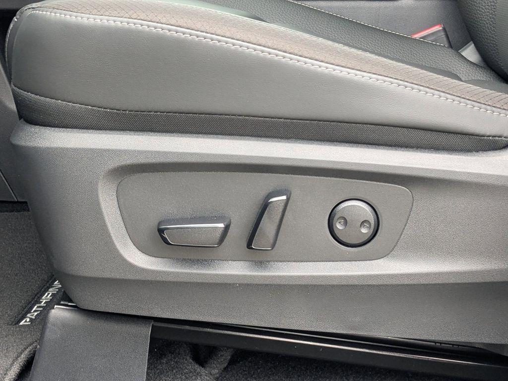 new 2026 Nissan Pathfinder car, priced at $39,984