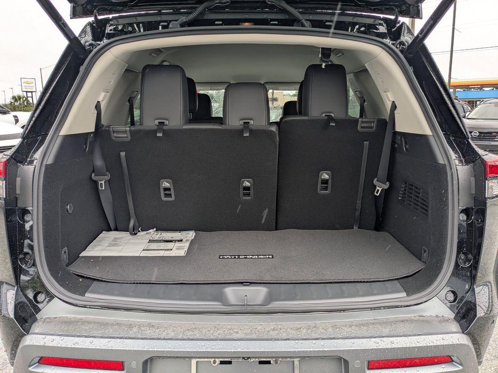new 2026 Nissan Pathfinder car, priced at $39,876