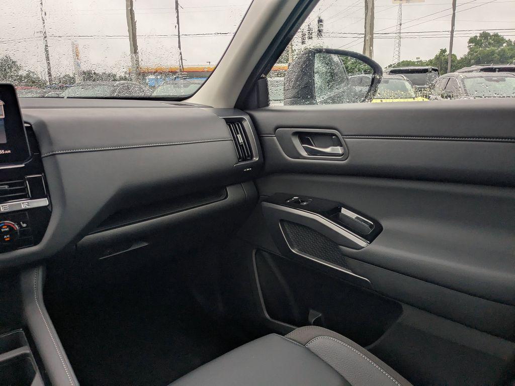 new 2026 Nissan Pathfinder car, priced at $39,876