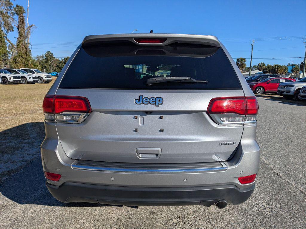 used 2021 Jeep Grand Cherokee car, priced at $17,261