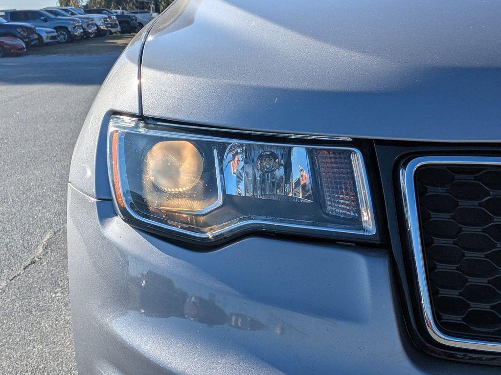 used 2021 Jeep Grand Cherokee car, priced at $17,261