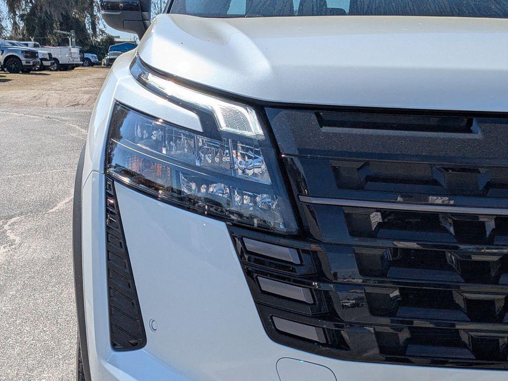 new 2026 Nissan Pathfinder car, priced at $47,271