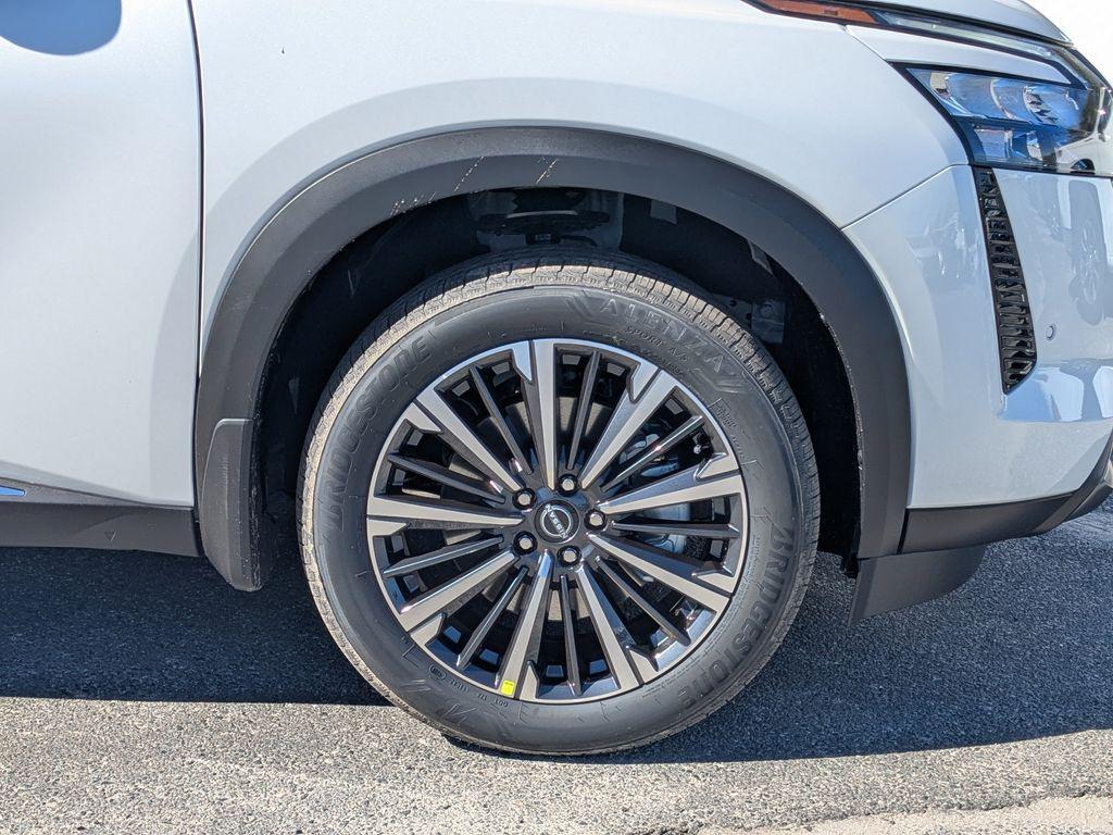 new 2026 Nissan Pathfinder car, priced at $47,271