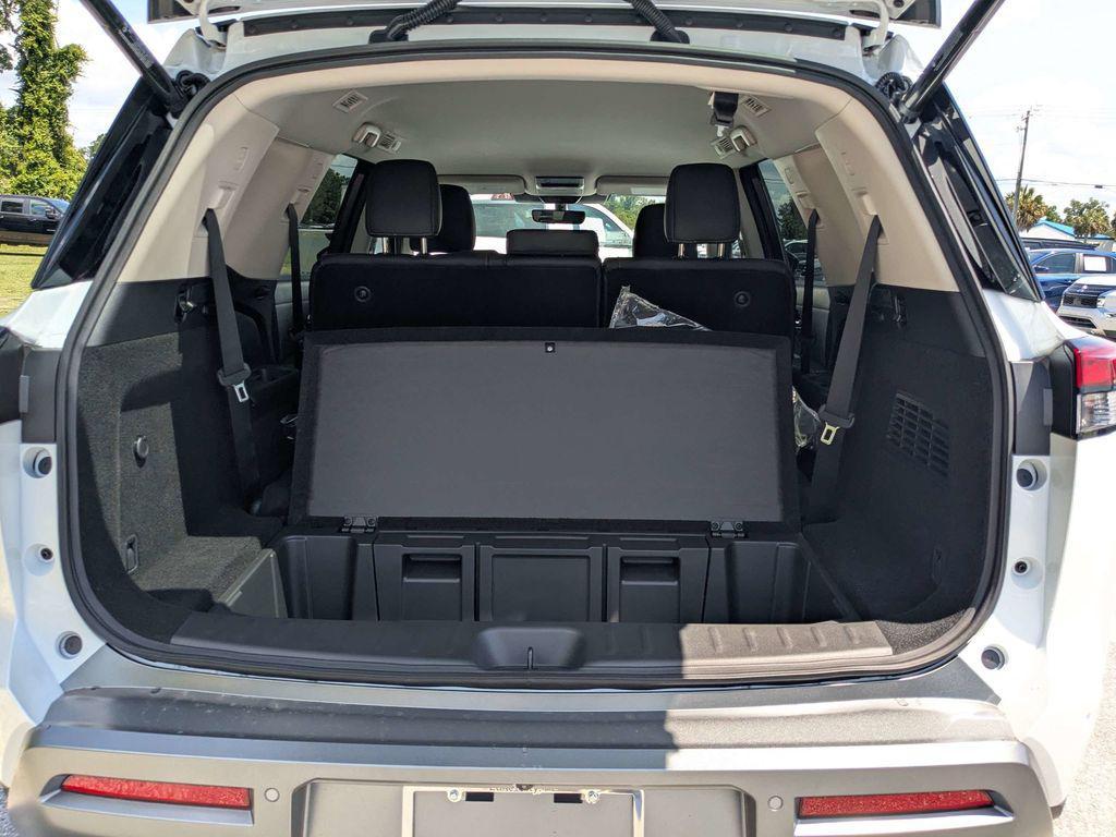 new 2026 Nissan Pathfinder car, priced at $44,195