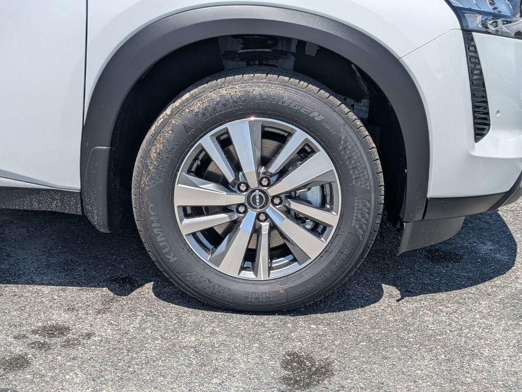 new 2026 Nissan Pathfinder car, priced at $44,195