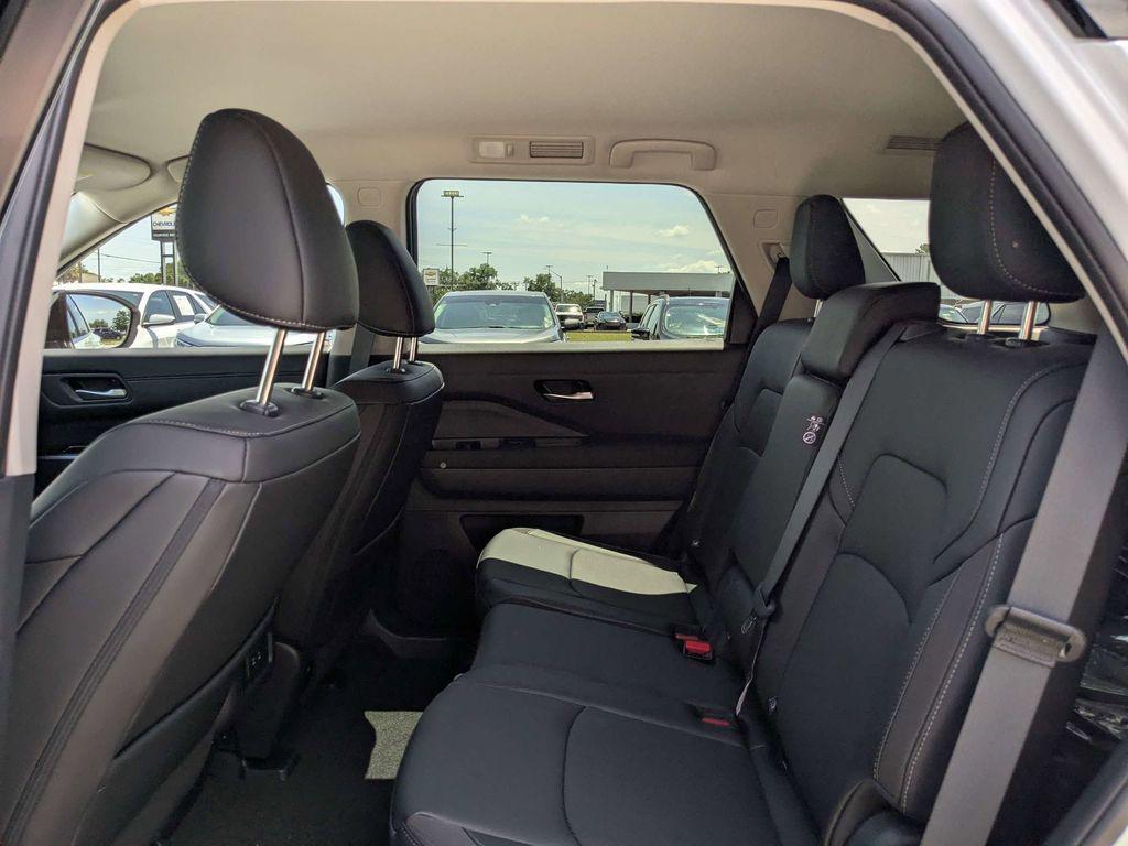 new 2026 Nissan Pathfinder car, priced at $44,195