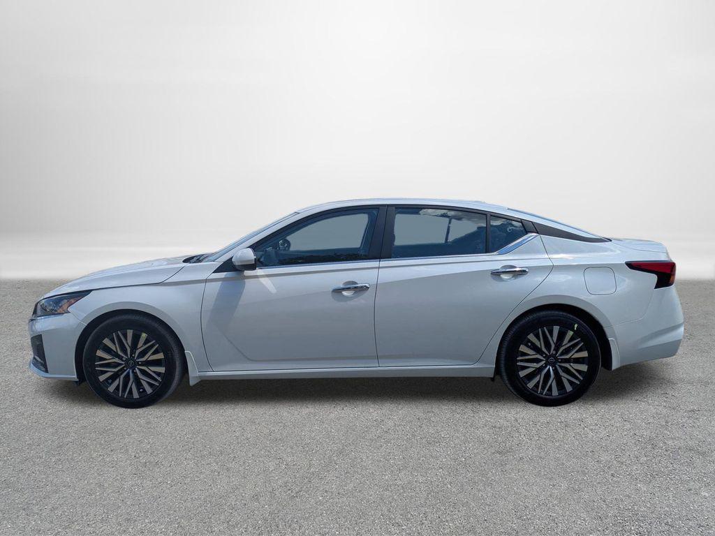 new 2025 Nissan Altima car, priced at $24,805