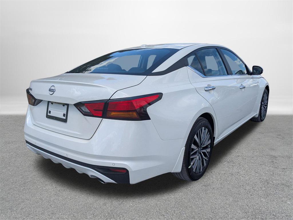 new 2025 Nissan Altima car, priced at $27,305