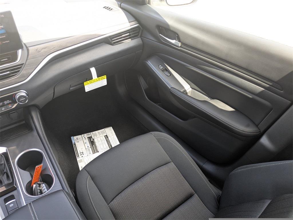 new 2025 Nissan Altima car, priced at $27,305