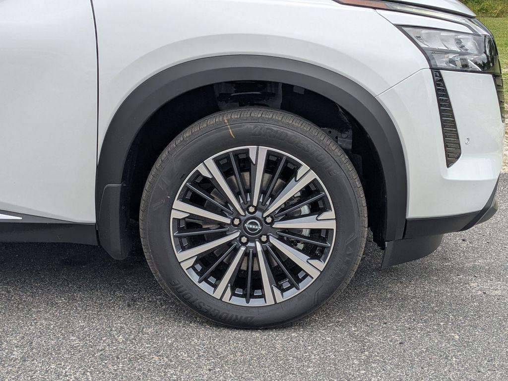 new 2026 Nissan Pathfinder car, priced at $45,446