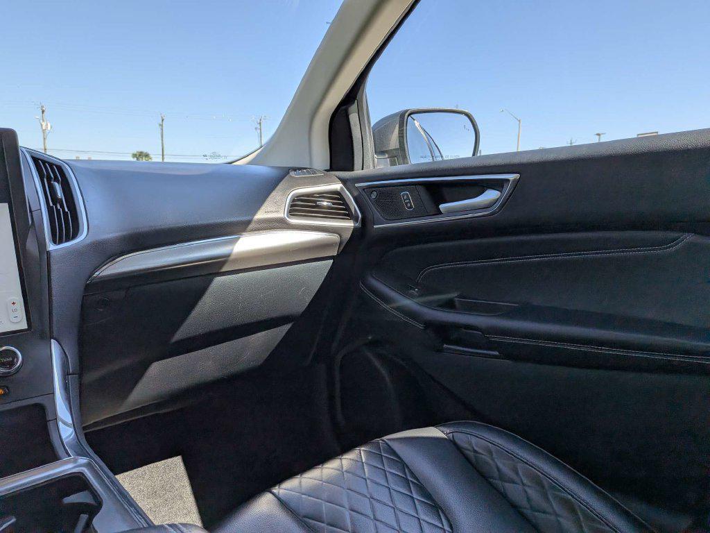 used 2024 Ford Edge car, priced at $23,008