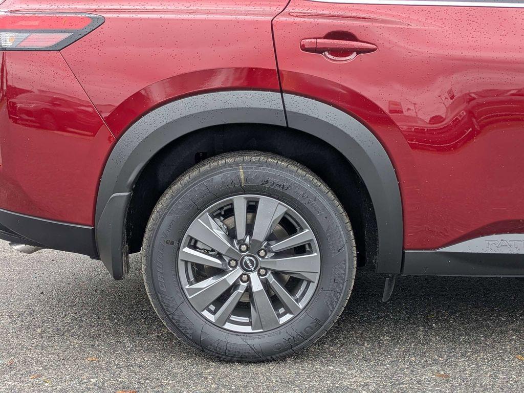 new 2026 Nissan Pathfinder car, priced at $39,455