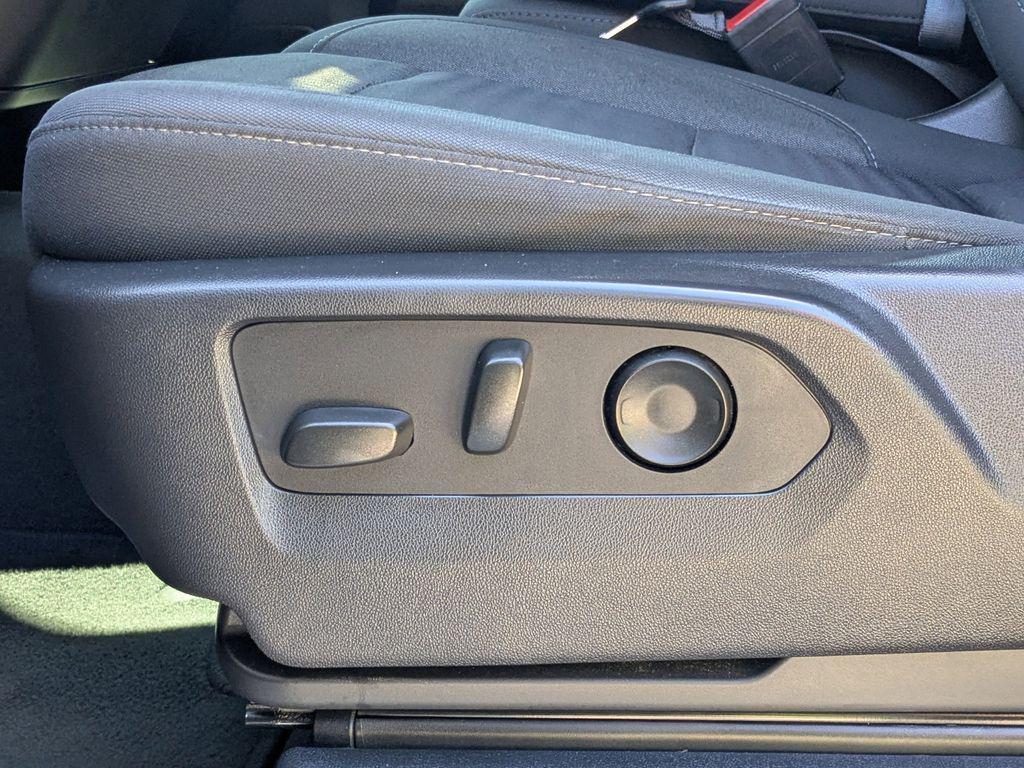 used 2023 Chevrolet Silverado 1500 car, priced at $27,618