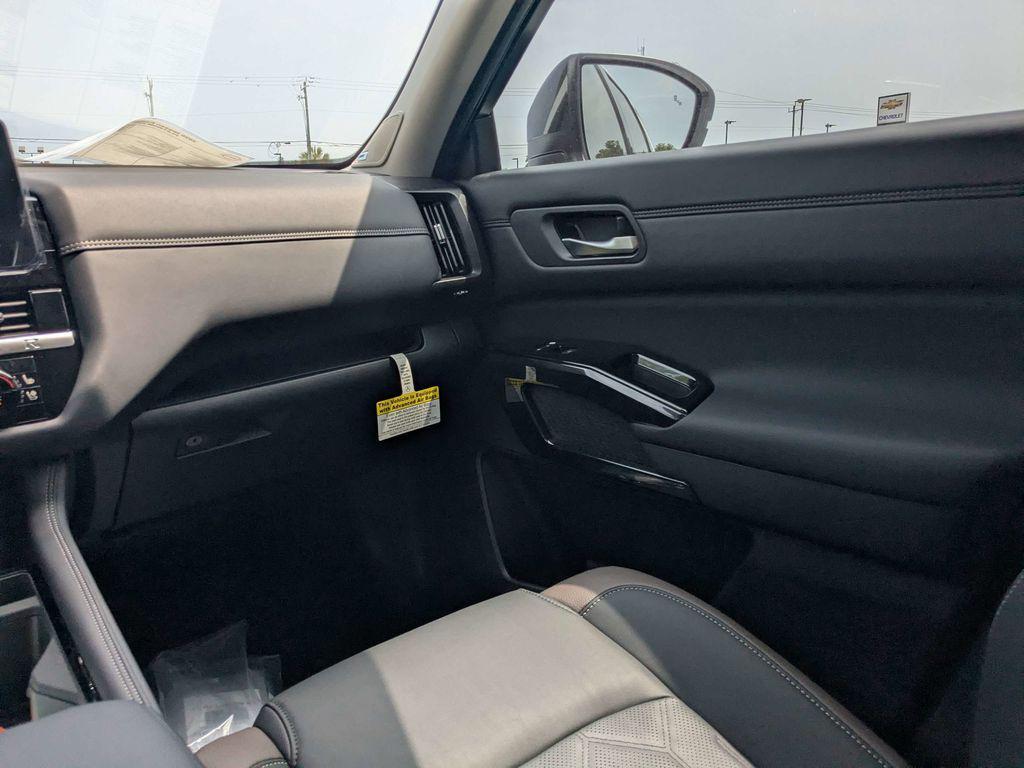 new 2026 Nissan Pathfinder car, priced at $47,415